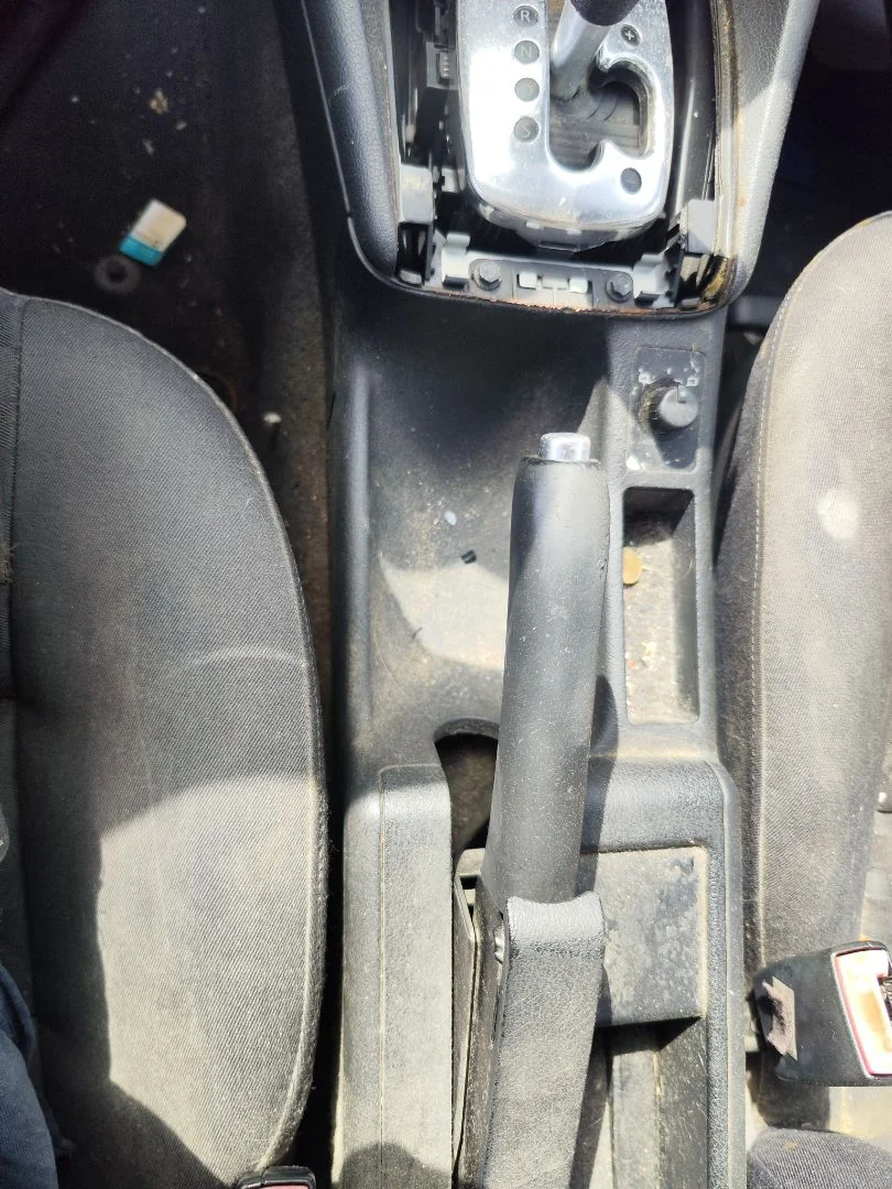 Foto de PALANCA FRENO AUDI A6 BERLINA (4B2) 2.5 V6 24V TDI (180 CV / 132 KW) referencia 4B0711305