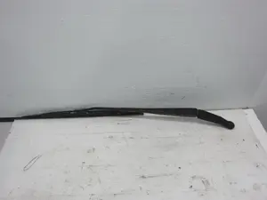 Foto de BRAZO LIMPIA DELANTERO DERECHO HONDA CR-V (RD8) 2.0 VTEC CAT (150 CV / 110 KW)