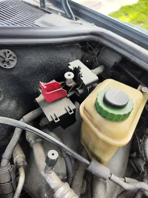 Foto de CAJA PRECALENTAMIENTO VOLKSWAGEN TOUAREG (7LA) 2.5 TDI (174 CV / 128 KW)
