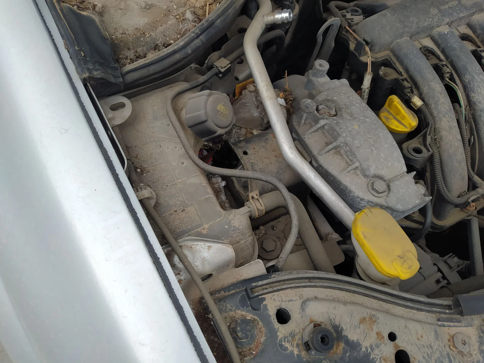 Foto de COMPRESOR AIRE ACONDICIONADO RENAULT MEGANE II CLASSIC BERLINA 1.6 16V (112 CV / 82 KW) referencia 92600BN701