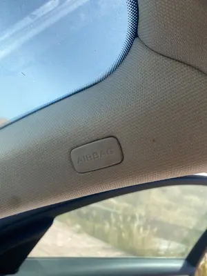 Foto de AIRBAG CORTINA DELANTERO DERECHO AUDI A4 BERLINA (8K2) 2.0 16V TDI (143 CV / 105 KW)