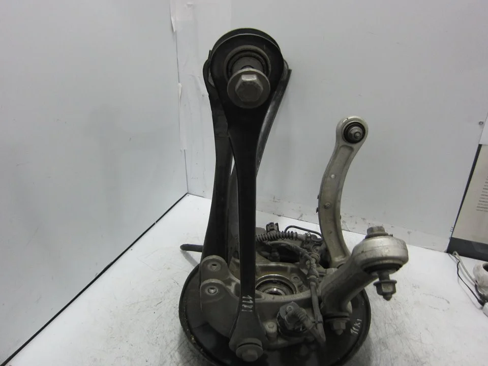 Foto de BRAZO SUSPENSION INFERIOR TRASERO DERECHO PORSCHE CAYENNE (TIPO 92A) referencia 7P0501531