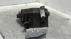 Foto de CAJA RELES / FUSIBLES MG HS 1.5 Turbo (161 CV / 119 KW) referencia 10888784 foto 4