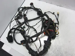 Foto de CAJA RELES / FUSIBLES PORSCHE MACAN (95BA) referencia 8K1937503B foto 5