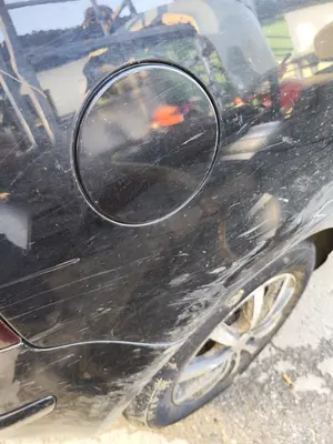 Foto de TAPA EXTERIOR COMBUSTIBLE VOLKSWAGEN POLO IV (9N3) 1.9 TDI (101 CV / 74 KW)