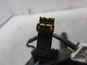 Foto de MANDO MULTIFUNCION PEUGEOT 207 1.4 HDi FAP (68 CV / 50 KW) referencia 96661300XT foto 2