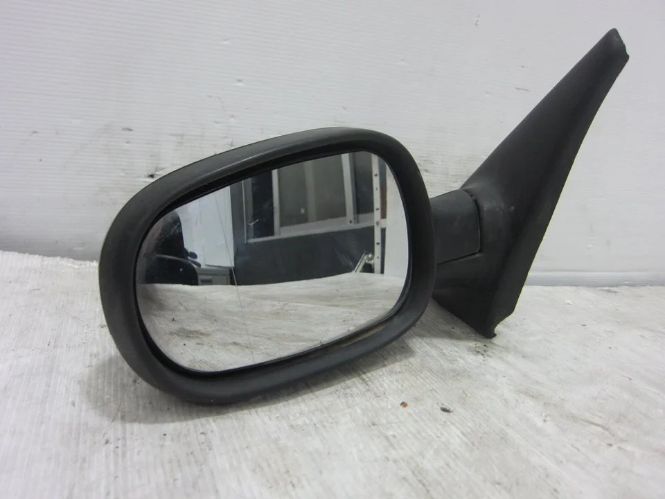 Foto de RETROVISOR IZQUIERDO RENAULT MEGANE I COUPE (DA0) 1.9 dTi Diesel CAT (98 CV / 72 KW) referencia 0156816