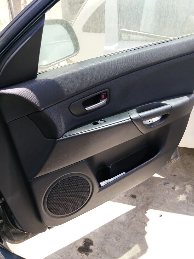 Foto de MANETA INTERIOR DELANTERA DERECHA MAZDA 3 BERLINA (BK) 1.6 16V CAT (105 CV / 77 KW)