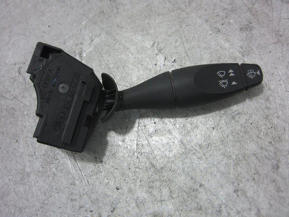 Foto de MANDO LIMPIA FORD TRANSIT FURGÓN MEDIO (FY) 2.4 TDE CAT (90 CV / 66 KW) referencia YC1T17A553AC