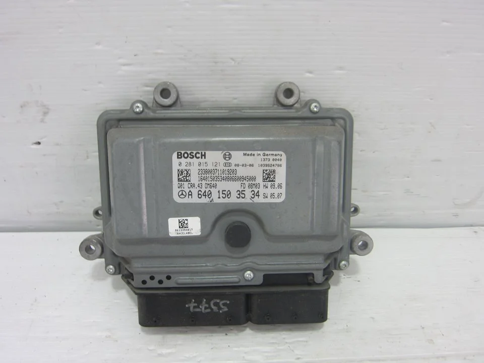 Foto de CENTRALITA MOTOR UCE MERCEDES-BENZ CLASE A (BM 169) 2.0 CDI CAT (82 CV / 60 KW) referencia A6401503534