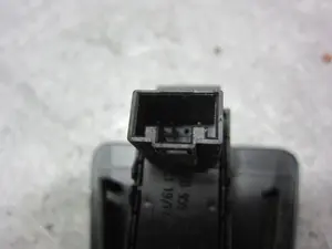 Foto de INTERRUPTOR VOLKSWAGEN TIGUAN (AD1) 2.0 TDI DPF (239 CV / 176 KW) referencia 3G0959831 foto 4