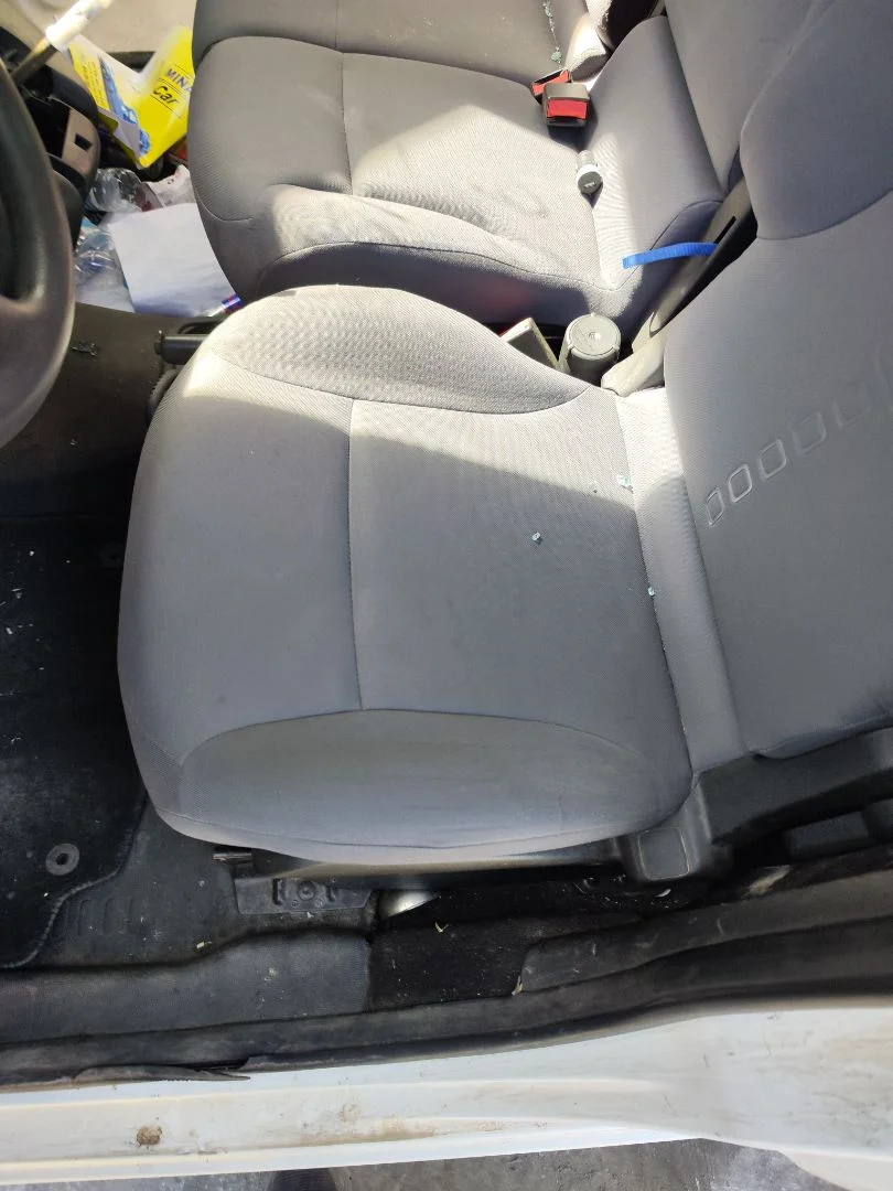 Foto de ASIENTO DELANTERO IZQUIERDO CITROEN BERLINGO FURGÓN 1.6 Blue-HDI FAP (99 CV / 73 KW)