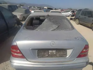 Foto de CERRADURA MALETERO / PORTON MERCEDES-BENZ CLASE S (BM 220) BERLINA 5.0 V8 24V CAT (306 CV / 225 KW)