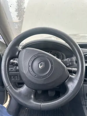 Foto de VOLANTE RENAULT LAGUNA II (BG0) 2.0  (135 CV / 99 KW) referencia 8200014856