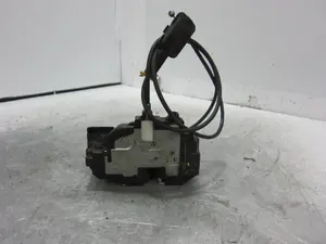 Foto de CERRADURA PUERTA DELANTERA DERECHA NISSAN MICRA (K12E) referencia 80500AX61A