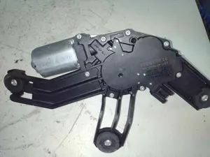 Foto de MOTOR LIMPIA TRASERO FORD MONDEO TURNIER (GE) 2.0 TDCi CAT (131 CV / 96 KW) referencia 0390201584 foto 2
