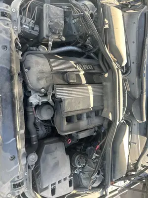 Foto de MOTOR COMPLETO BMW SERIE 5 BERLINA (E60) 3.0 24V CAT (231 CV / 170 KW)