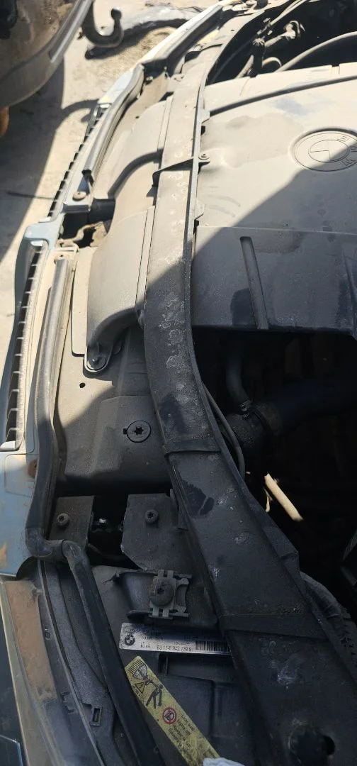 Foto de TRAVESAÑO SUPERIOR BMW SERIE 3 BERLINA (E90) 2.0 CAT (129 CV / 95 KW)