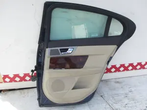 Foto de PUERTA TRASERA DERECHA JAGUAR XF 2.7 V6 Diesel CAT (207 CV / 152 KW) foto 9