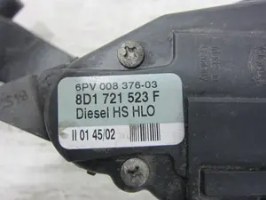 Foto de PEDAL ACELERADOR VOLKSWAGEN PASSAT BERLINA (3B3) 1.9 TDI (131 CV / 96 KW) referencia 8D1721523F foto 3