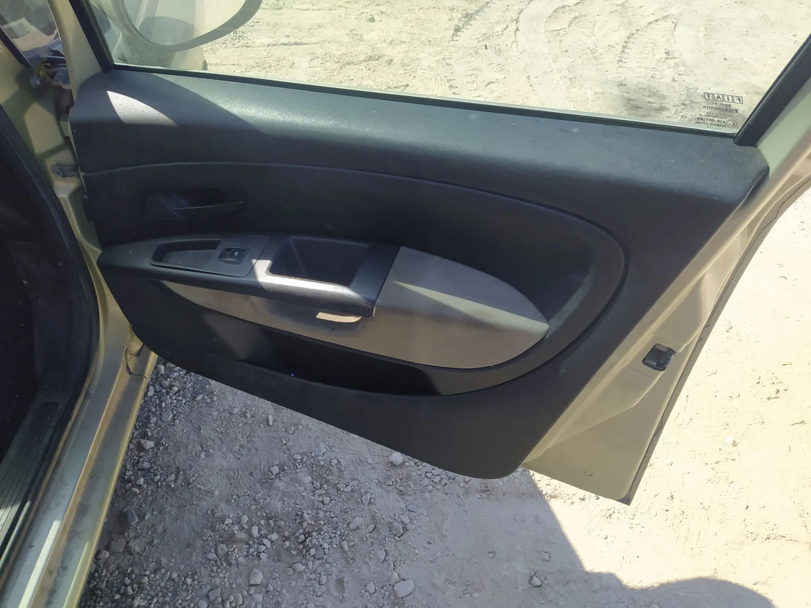 Foto de RETENEDOR PUERTA FIAT GRANDE PUNTO (199) 1.3 16V JTD CAT (75 CV / 55 KW)
