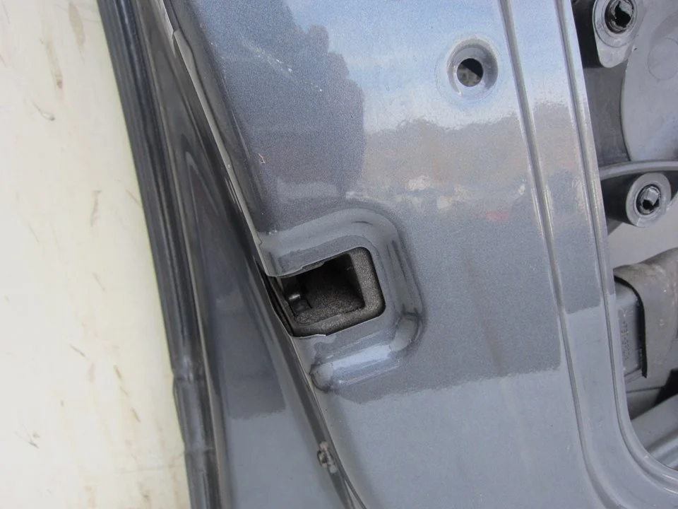 Foto de CERRADURA PUERTA DELANTERA IZQUIERDA VOLVO S40 BERLINA 2.5 20V Turbo CAT (220 CV / 162 KW)