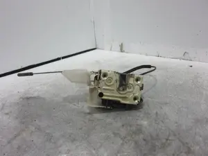 Foto de CERRADURA PUERTA DELANTERA IZQUIERDA RENAULT CLIO II FASE I (B/CB0) 1.9 Diesel (64 CV / 47 KW) referencia 7701045304 foto 2