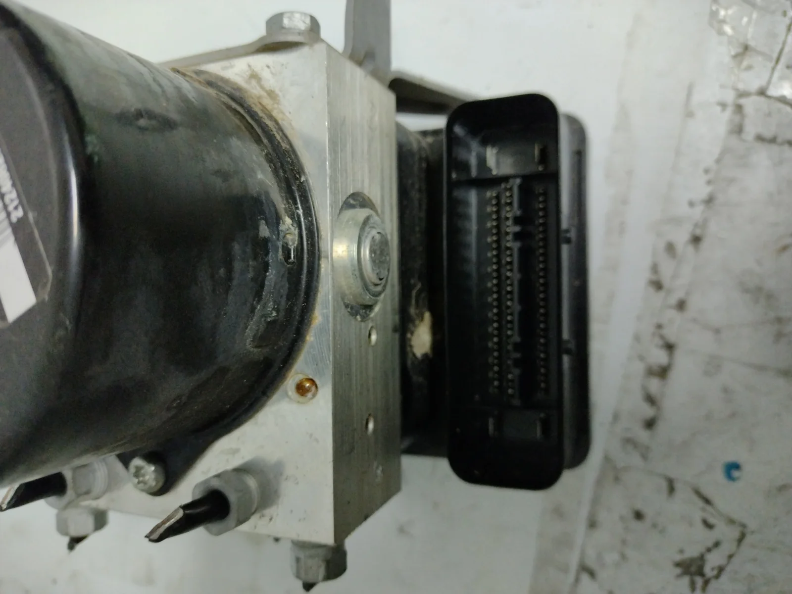 Foto de ABS BMW SERIE 1 BERLINA (E81/E87) 2.0 16V Diesel CAT (116 CV / 85 KW) referencia 3451677715801