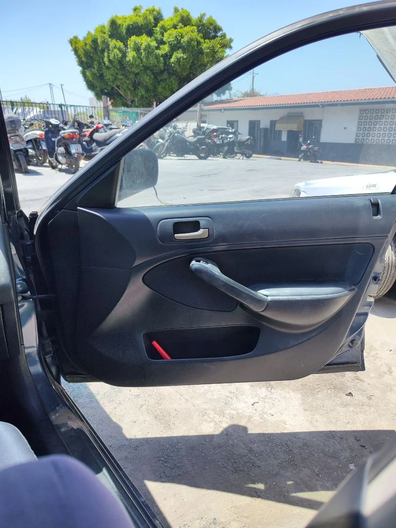 Foto de GUARNECIDO PUERTA DELANTERA DERECHA HONDA CIVIC AERODECK (MB/MC) 1.6 CAT (D 16 B 2) (116 CV / 85 KW)