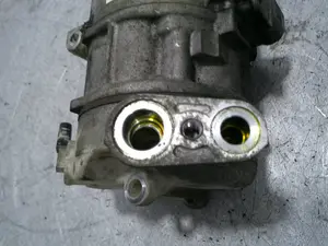 Foto de COMPRESOR AIRE ACONDICIONADO OPEL CORSA E 1.2 (69 CV / 51 KW) referencia 4472808590 foto 4