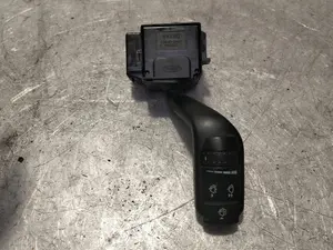Foto de MANDO MULTIFUNCION FORD TRANSIT COMBI (TT9) 2.4 TDCi CAT (116 CV / 85 KW)