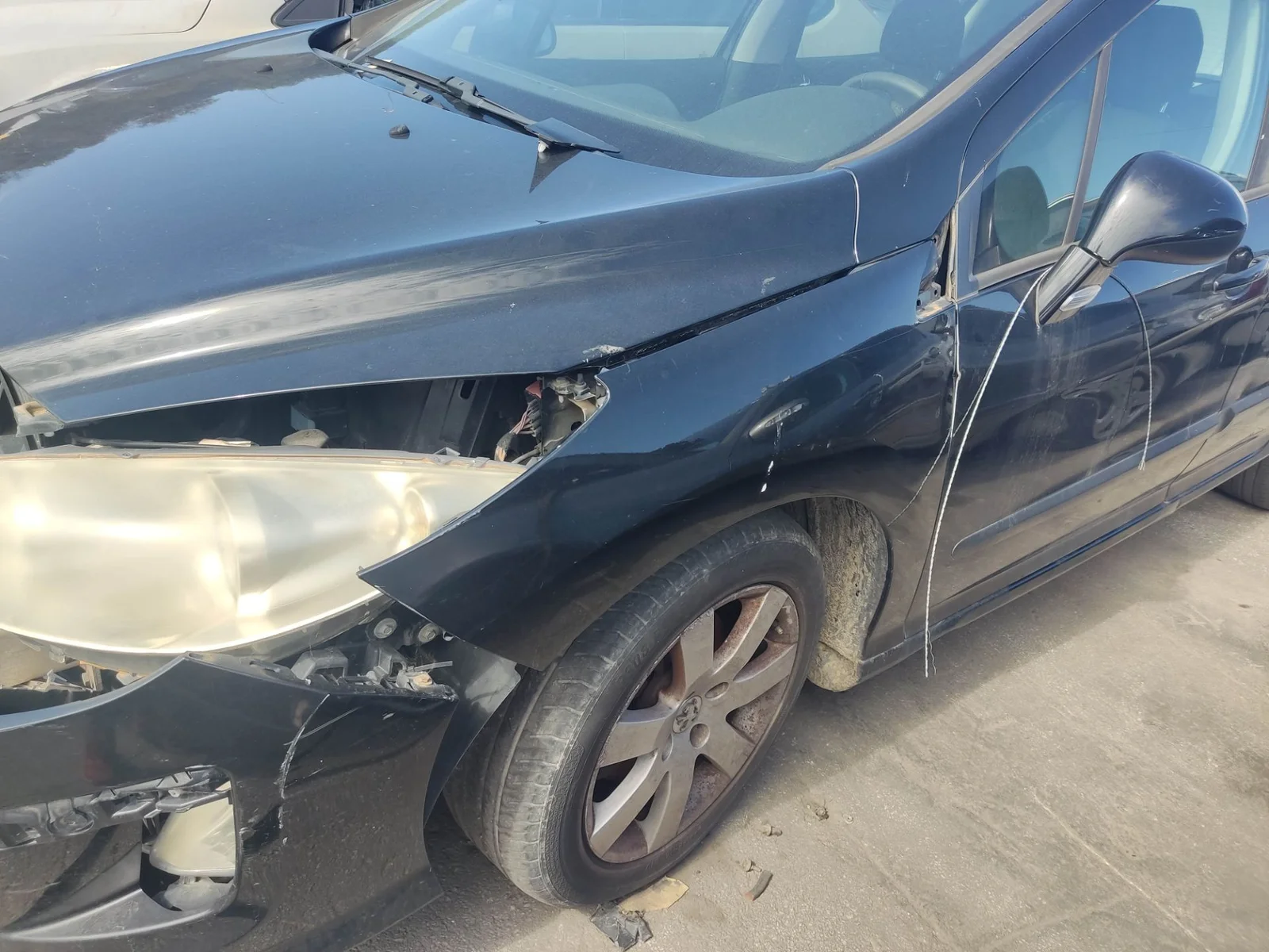Foto de ALETA DELANTERA IZQUIERDA PEUGEOT 308 1.6 HDi FAP CAT (9HZ / DV6TED4) (109 CV / 80 KW) referencia 7840W1