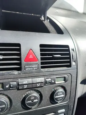 Foto de WARNING VOLKSWAGEN TOURAN (1T1) 1.9 TDI (105 CV / 77 KW)
