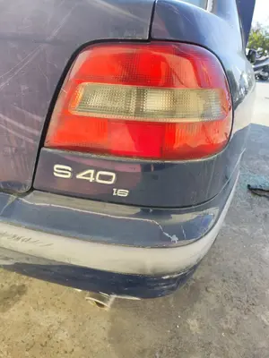 Foto de PILOTO TRASERO DERECHO VOLVO S40 BERLINA 1.6 CAT (109 CV / 80 KW)