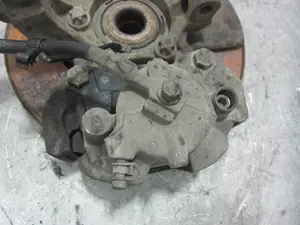 Foto de PINZA DE FRENO DELANTERA DERECHA OPEL ASTRA H BERLINA 1.7 16V CDTI (101 CV / 74 KW) referencia 93176427 foto 2