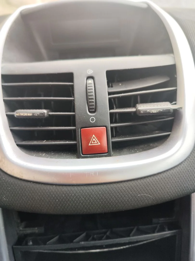 Foto de WARNING PEUGEOT 207 CC CABRIO-COUPÉ 1.6 16V (120 CV / 88 KW)