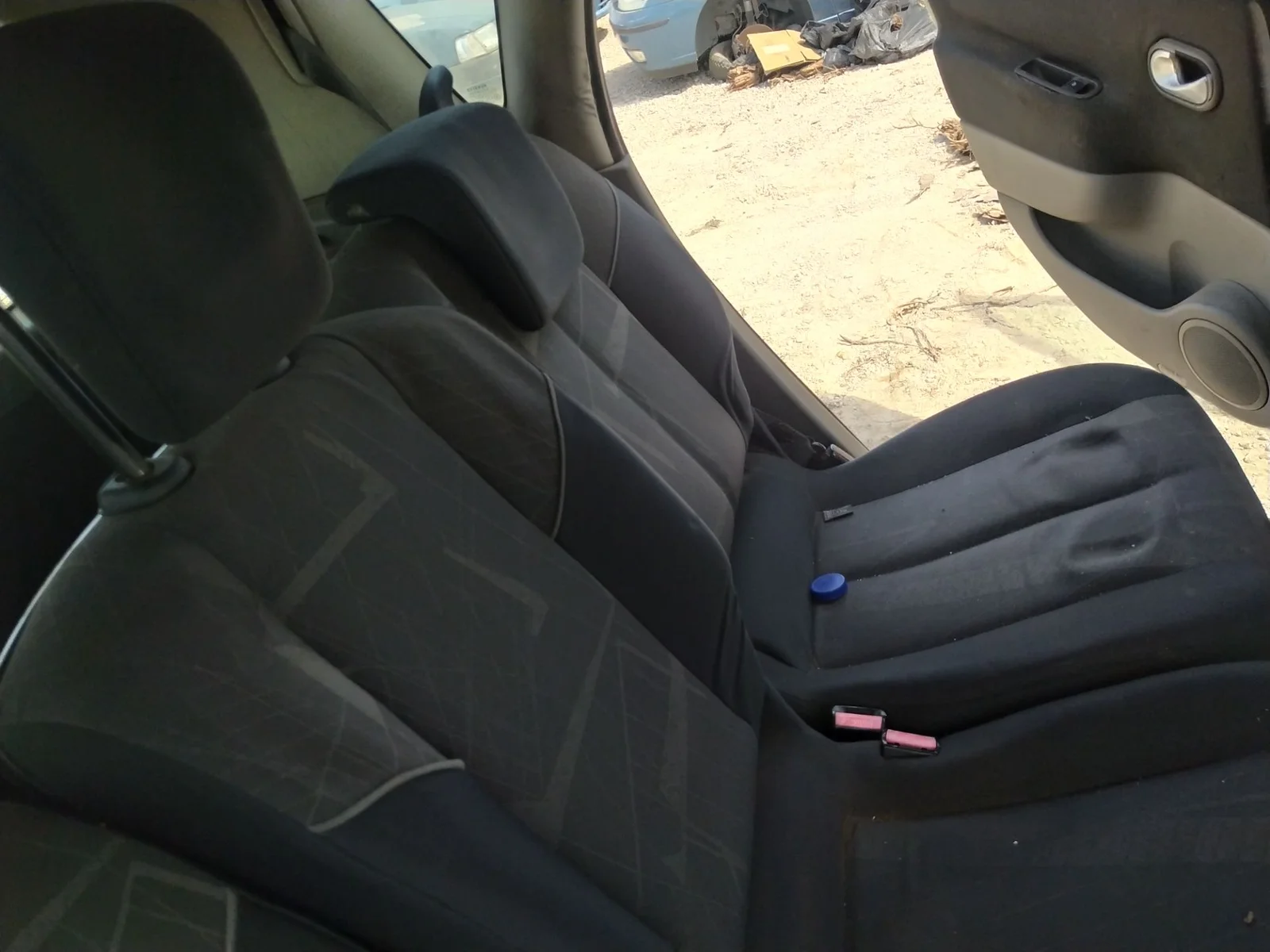 Foto de ASIENTOS TRASERO DERECHO RENAULT SCENIC II 1.5 dCi Diesel (101 CV / 74 KW) referencia 7701055929