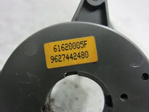 Foto de ANILLO AIRBAG CITROEN XSARA BERLINA 1.9 Diesel (69 CV / 51 KW) referencia 9627442480 foto 4