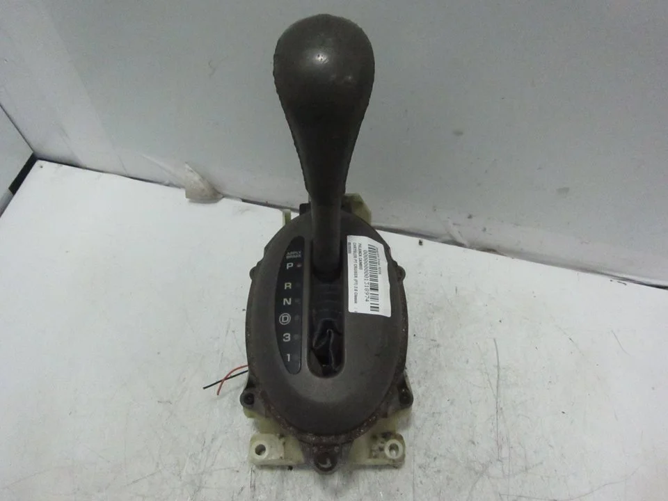 Foto de PALANCA CAMBIO CHRYSLER PT CRUISER 2.0 16V CAT (141 CV / 104 KW) referencia 8030060