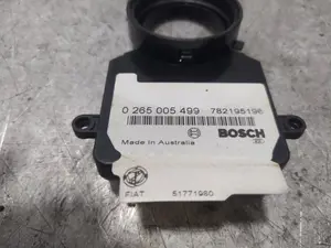 Foto de SENSOR ANGULO VOLANTE FIAT CROMA (194) 1.9 8V JTD CAT (939A1000 / 192A8000) (120 CV / 88 KW) referencia 51771960 foto 2