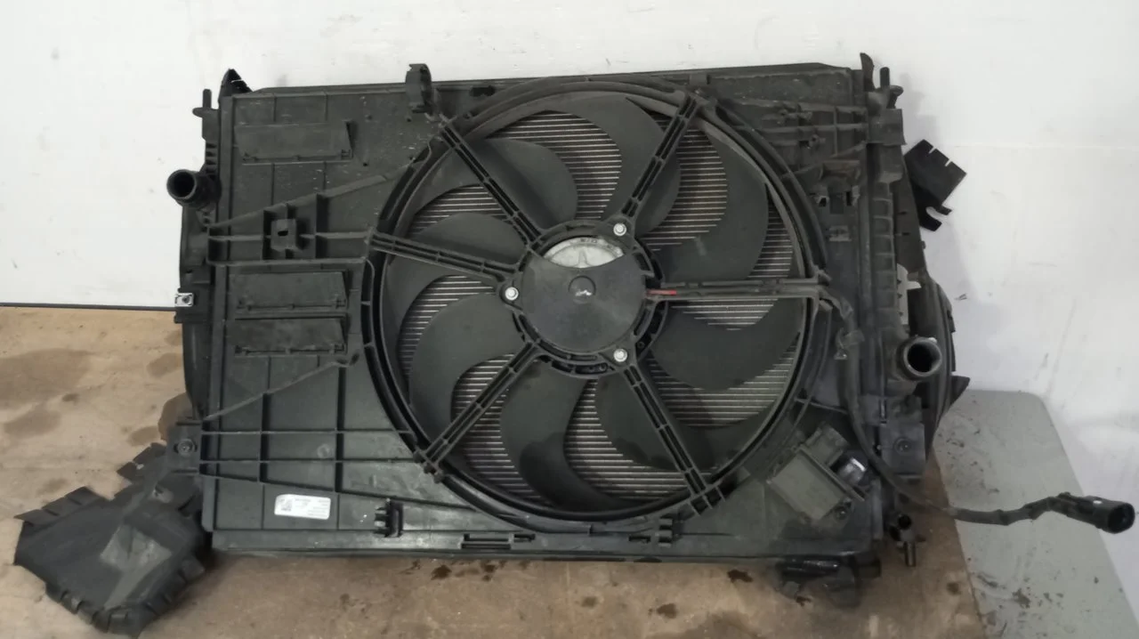 Foto de ELECTROVENTILADOR PEUGEOT 3008 1.5 Blue-HDI FAP (131 CV / 96 KW) referencia 9832930080