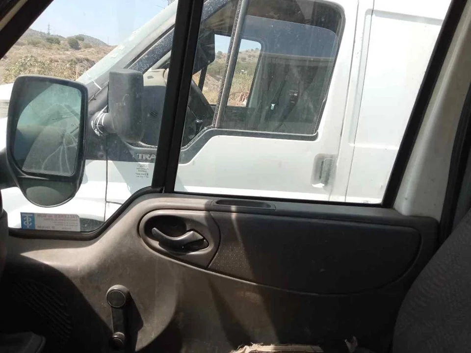 Foto de GUARNECIDO PUERTA DELANTERA DERECHA FORD TRANSIT CAJA ABIERTA (FY) 2.4 TDE CAT (125 CV / 92 KW)