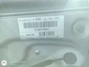 Foto de ELEVALUNAS DELANTERO DERECHO VOLKSWAGEN TOURAN (1T2) 1.9 TDI (105 CV / 77 KW) referencia 1T1837730AJ foto 2