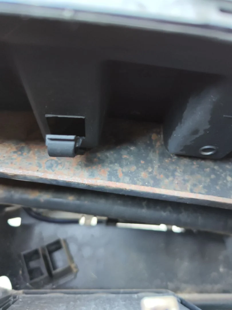 Foto de REFUERZO PARAGOLPES DELANTERO SEAT ALHAMBRA (7V9) 1.9 TDI (116 CV / 85 KW)