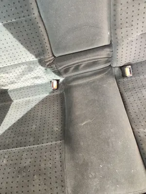 Foto de ENGANCHE CINTURON TRASERO CENTRAL VOLKSWAGEN PASSAT VARIANT (3B5) 1.9 TDI (110 CV / 81 KW)