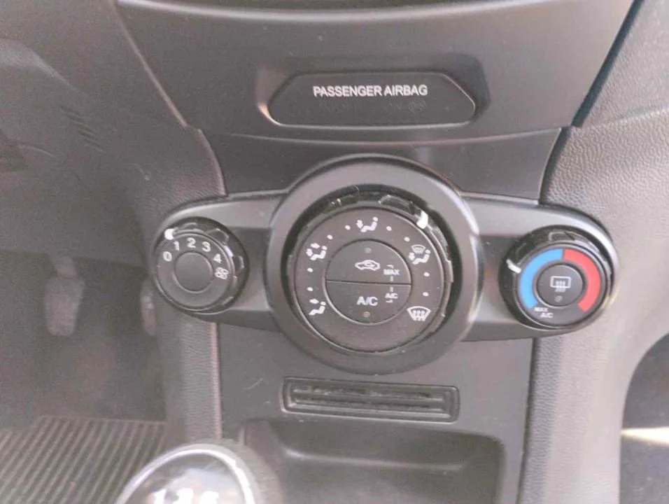Foto de VENTILADOR CALEFACCION FORD FIESTA (CNN) 1.5 TDCi CAT (75 CV / 55 KW)