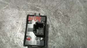 Foto de INTERRUPTOR RENAULT CAPTUR I 1.5 dCi Diesel FAP (110 CV / 81 KW) referencia 254291224R foto 2