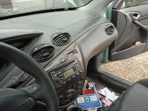 Foto de CALEFACCION ENTERA NORMAL FORD FOCUS FAMILIAR (CAK) 1.8 TDDI Turbodiesel CAT (90 CV / 66 KW)