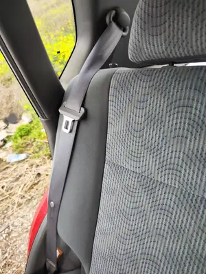 Foto de CINTURON SEGURIDAD TRASERO DERECHO CHEVROLET KALOS 1.2 CAT (72 CV / 53 KW)