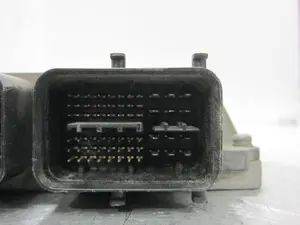 Foto de CENTRALITA MOTOR UCE LEXUS IS (DS2/IS2) referencia 8966153740 foto 5